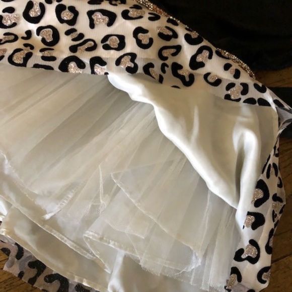 Girl's Dollie & Me Black Velvet Animal Print Dress 5 - Picture 4 of 16